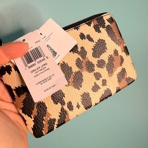 Coach Leopard Print Leather Wristlet – Like New w/ Tags ✨